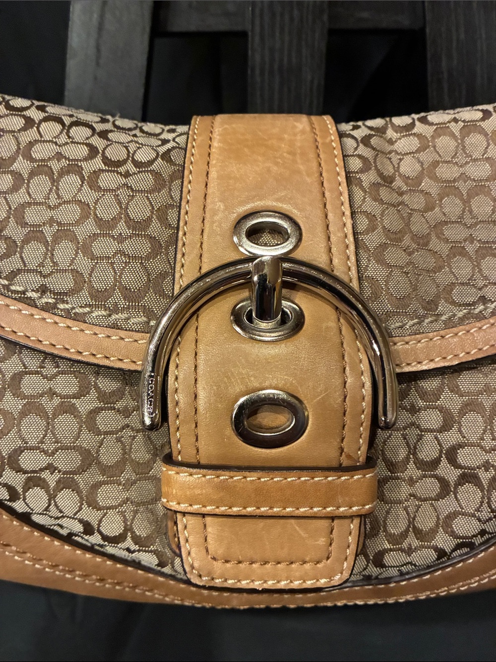 Coach F10925 Y2K Soho Signature Flap Shoulder Bag - Beige & Silver (ABBA) - Picture 2 of 16